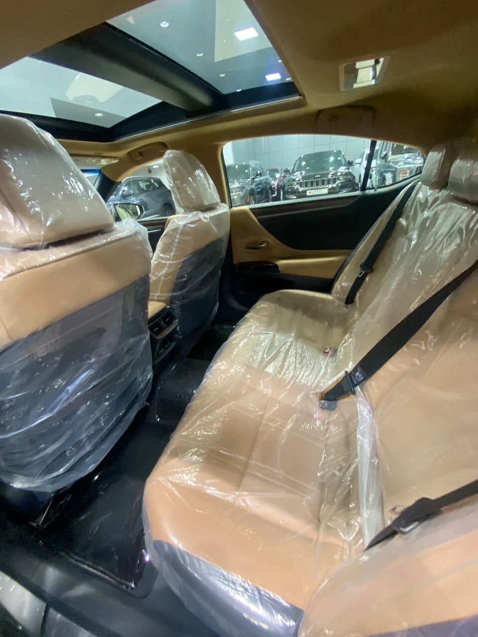 Manama, Vehicles, Cars & Trucks , BHD 18300,  Lexus ES-350,  2023,  Automatic,  30100 KM,   /  (Silver)