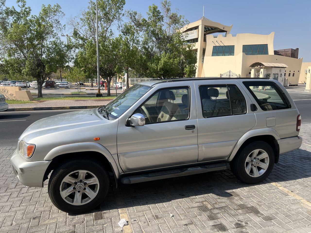 Manama, Vehicles, Cars & Trucks , BHD 1100,  Nissan Pathfinder,  2003,  Automatic,  240 KM,    Model