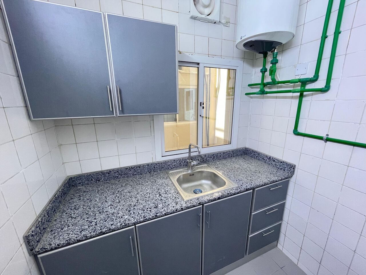 Hoora, Apartments, Flats, Houses & Villas, BHD 140/month,  Studio,  Studio Flat For Rent With Ewa In Hoora - Lokesh Patel 33626070