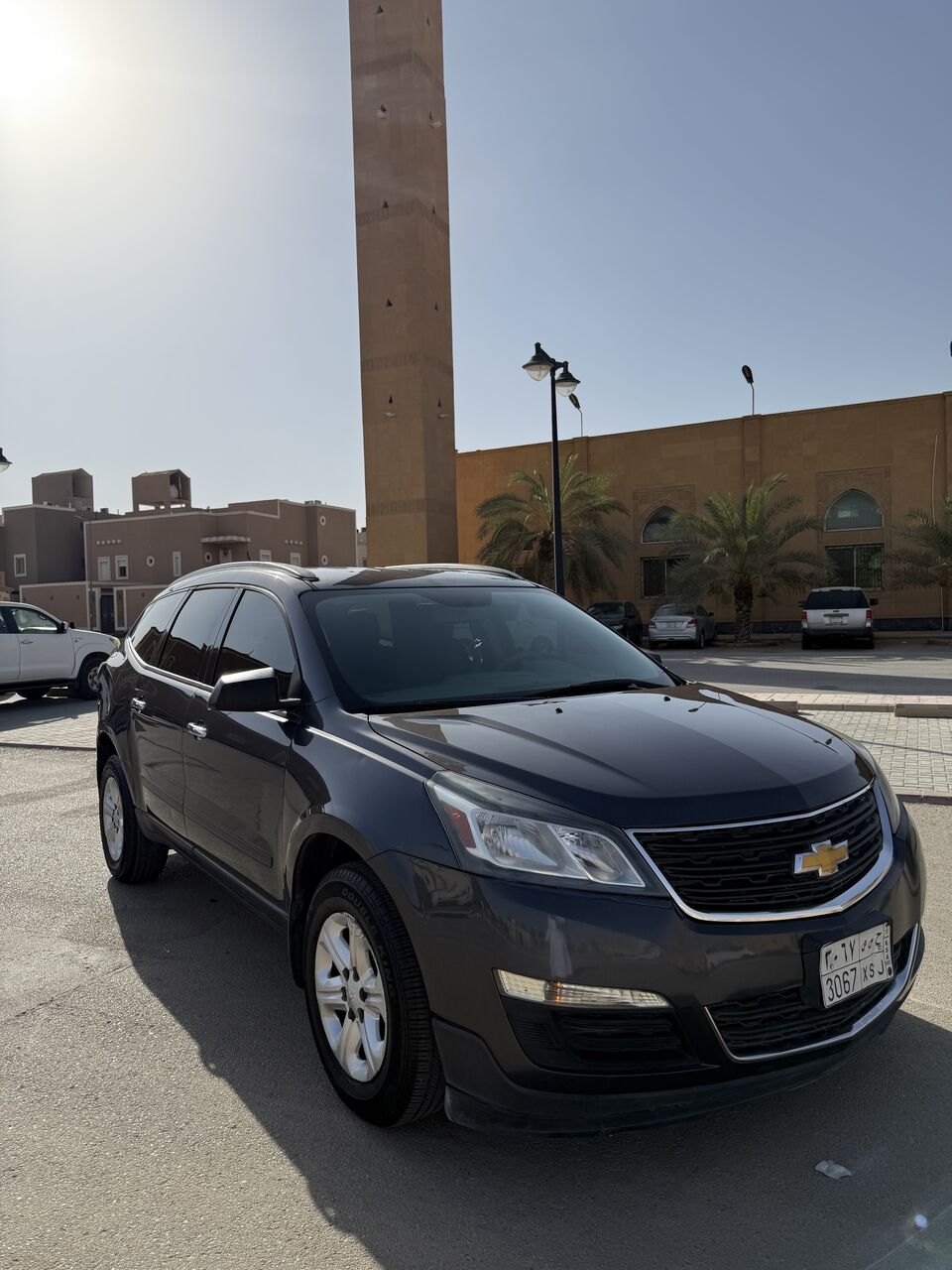 Riyadh, Vehicles, Cars & Trucks , SAR 23000,  Chevrolet Traverse,  2014,  Automatic,  200890 KM,   LS  For Sale