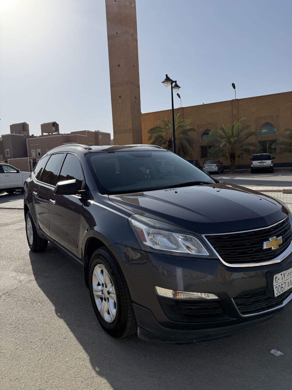 Riyadh, Vehicles, Cars & Trucks , SAR 23000,  Chevrolet Traverse,  2014,  Automatic,  200890 KM,   LS  For Sale