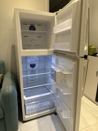 Jeddah, Household Items, SAR 550,  Samsung Refrigerator (Medium Size)