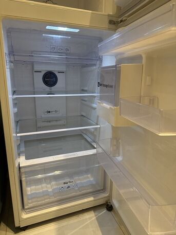 Jeddah, Household Items, SAR 550,  Samsung Refrigerator (Medium Size)