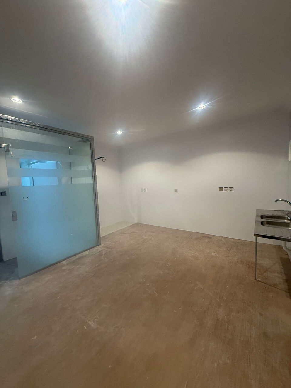 Al Sharafeyah, Apartments, Flats, Houses & Villas, SAR 1/month,  4 BR,  Spacious Unfurnished 4-Bedroom Flat With Underground Parking &ndash; Jeddah