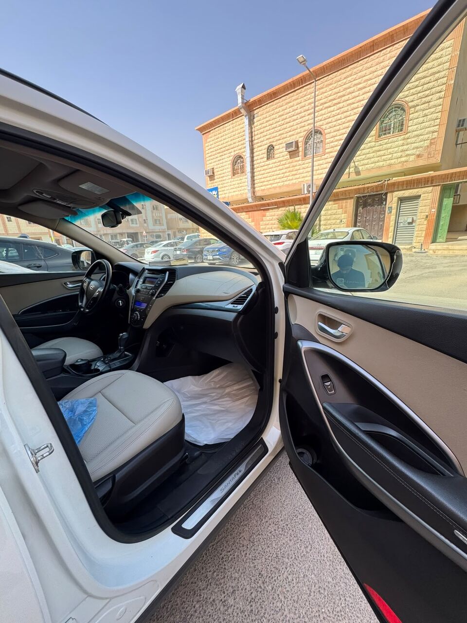 Riyadh, Vehicles, Cars & Trucks , SAR 30000,  Hyundai Santa Fe,  2013,  Automatic,  360000 KM,