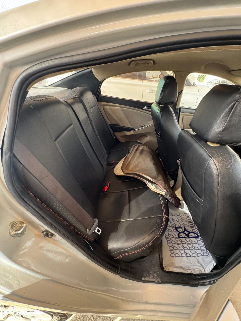 Riyadh, Vehicles, Cars & Trucks , SAR 26000,  Hyundai Accent,  2015,  Automatic,  193525 KM,