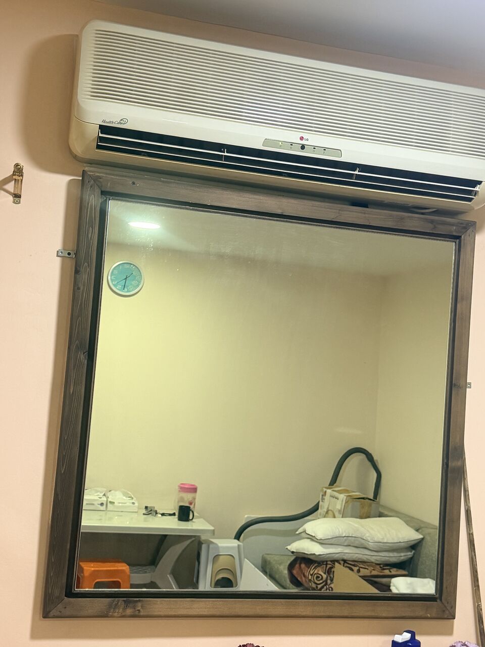 Riyadh, Furniture, SAR 75,  Mirror With Wooden Frame