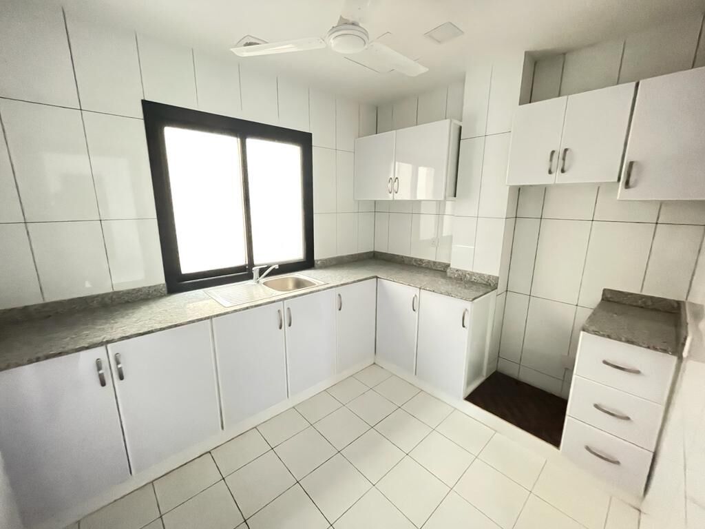 Tubli, Offices, BHD 200,  90 Sq. Meter,  Commercial Flat/Office For Rent - Askar