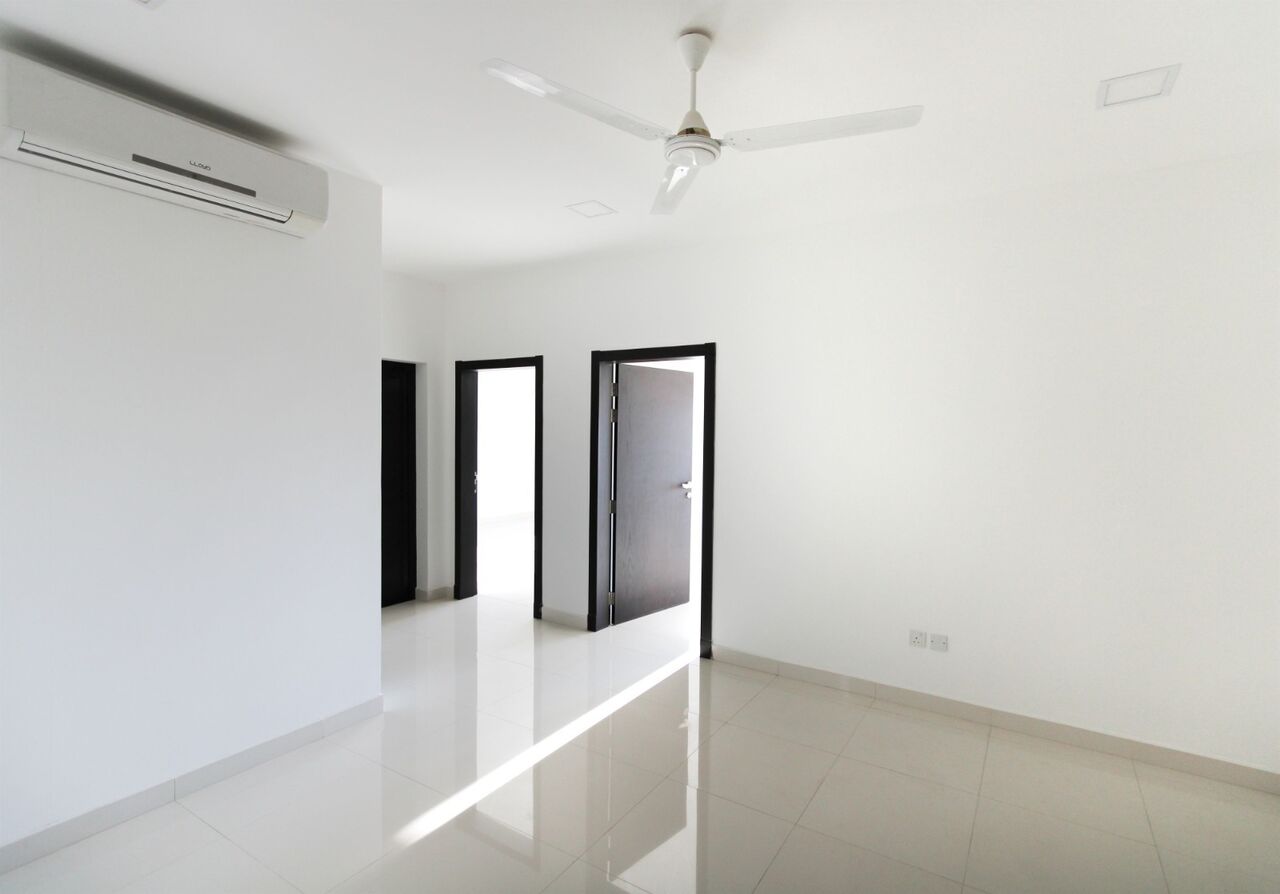 Tubli, Offices, BHD 200,  90 Sq. Meter,  Commercial Flat/Office For Rent - Askar
