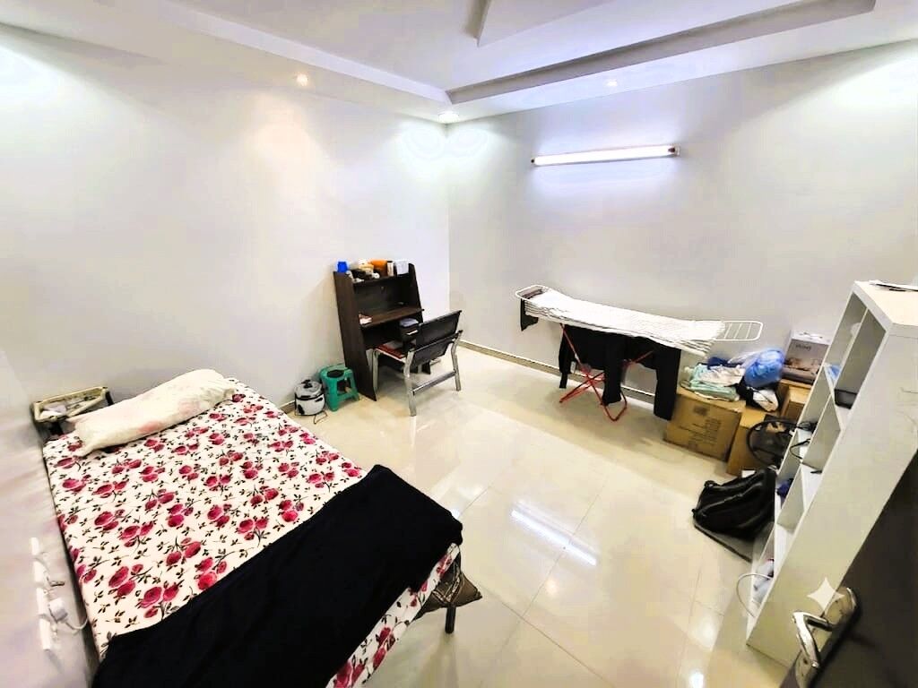 Dhahrat Laban, Rooms for Rent, SAR 1200/month,  Furnished,  4 Sq. Meter,  Executive Single Room For Working Professional SAR 1200 In Dhahrat Laban Family Appartment