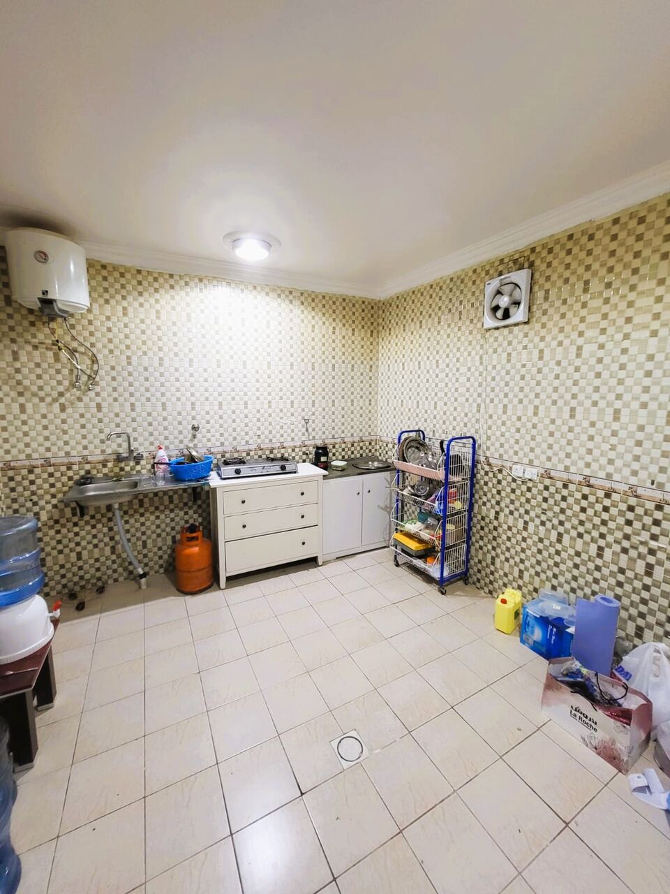 Dhahrat Laban, Rooms for Rent, SAR 1200/month,  Furnished,  4 Sq. Meter,  Executive Single Room For Working Professional SAR 1200 In Dhahrat Laban Family Appartment