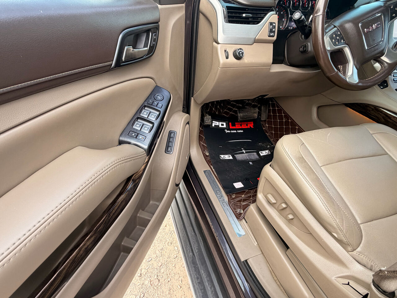 Dammam, Vehicles, Cars & Trucks , SAR 100000,  Gmc Yukon XL,  2015,  Automatic,  128000 KM,