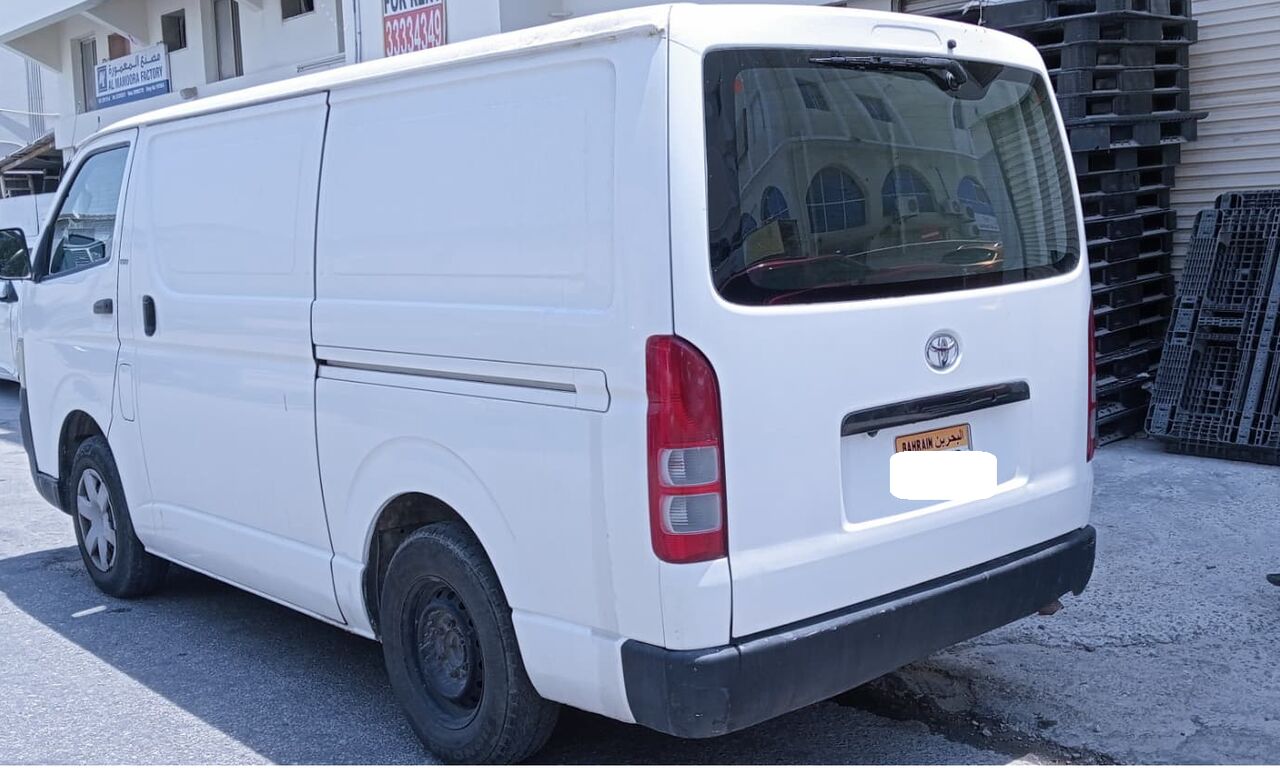 Salmabad, Vehicles, Cars & Trucks , BHD 2400,  2008 TOYOTA HIACE,  2008,  Manual,  320000 KM,   Model TOYOTA HIACE Pvt Goods Vehicle For Sale.