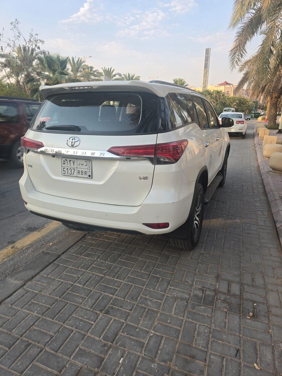Riyadh, Vehicles, Cars & Trucks , SAR 92000,  Toyota Fortuner V6,  2022,  Automatic,  233000 KM,