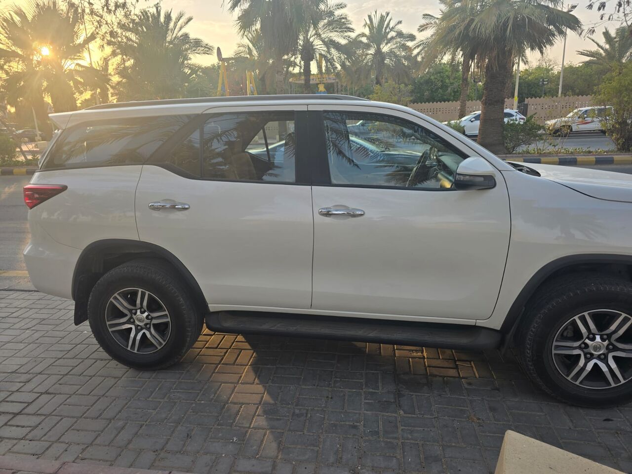 Riyadh, Vehicles, Cars & Trucks , SAR 92000,  Toyota Fortuner V6,  2022,  Automatic,  233000 KM,