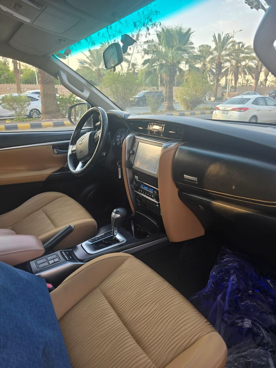 Riyadh, Vehicles, Cars & Trucks , SAR 92000,  Toyota Fortuner V6,  2022,  Automatic,  233000 KM,