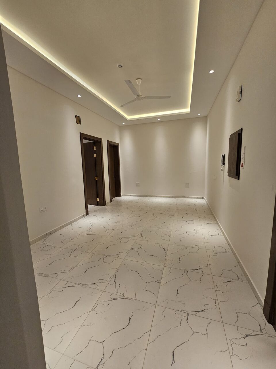 Salmaniya, Apartments, Flats, Houses & Villas, BHD 230/month,  2 BR,  Brand New Flat For Rent In Salmaniya With EWA Nearby Hospital