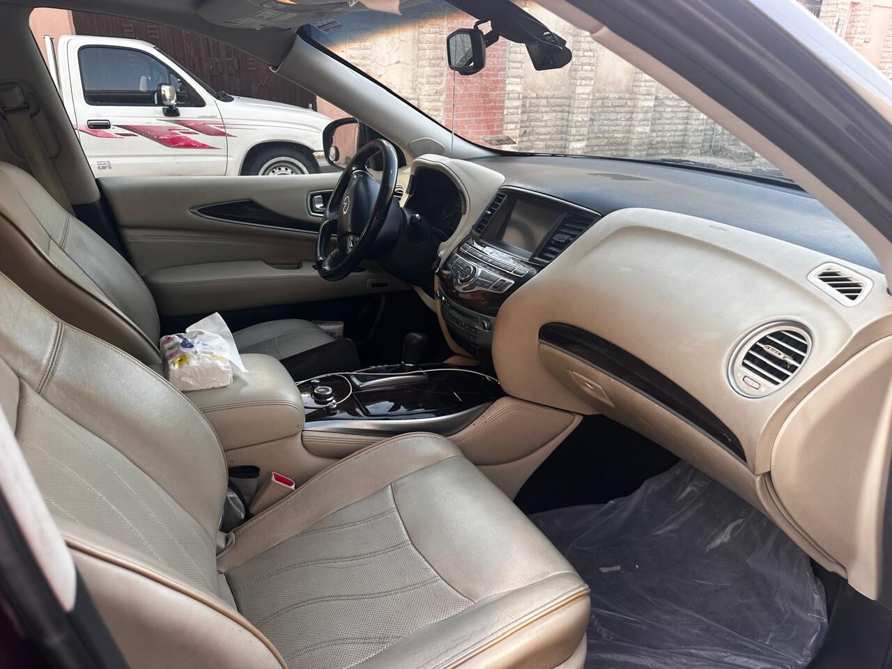 Al Malaz, Vehicles, Cars & Trucks , SAR 40000,  Infiniti QX60,  2015,  Automatic,  280 KM,  INFINITI QX 60 For Sale
