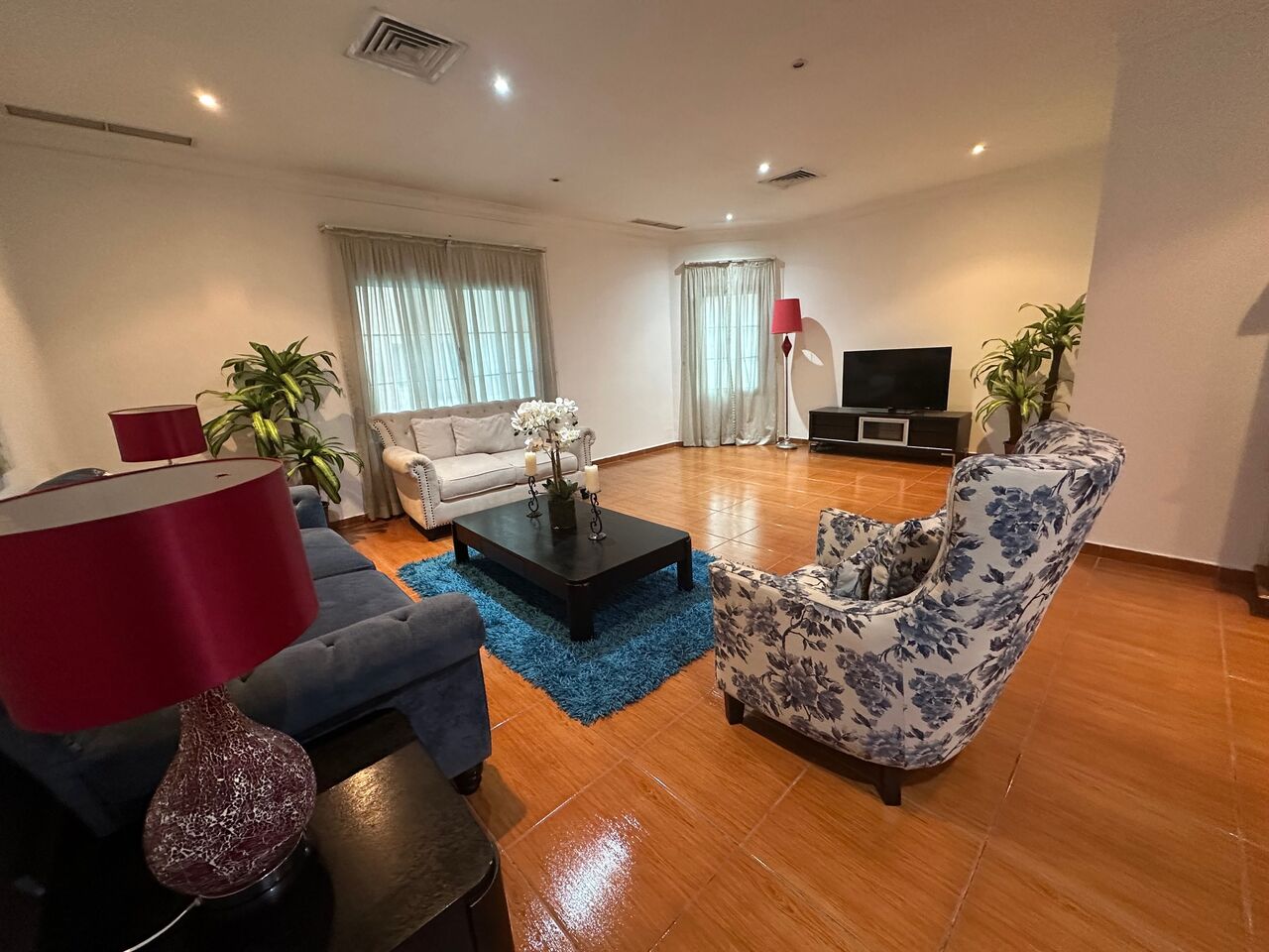 Hawalli, Apartments, Flats, Houses & Villas, KWD 600/month,  3 BR,  Lovely 3-Bedroom Apartment In A Beautiful Compound