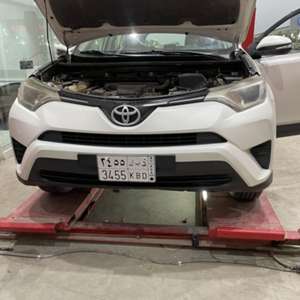 SAR 55000, Toyota RAV4 White, 2017, Automatic, 246000 KM, RAV 4 Model White Color Good Condition