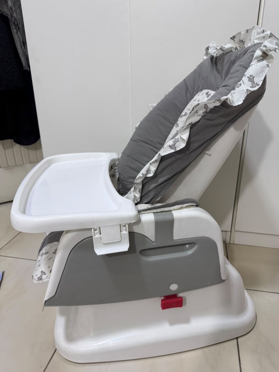 Al Aziziyah, Baby & Kid Stuff, SAR 280,  Apricot Swing Bed With Safety Bar