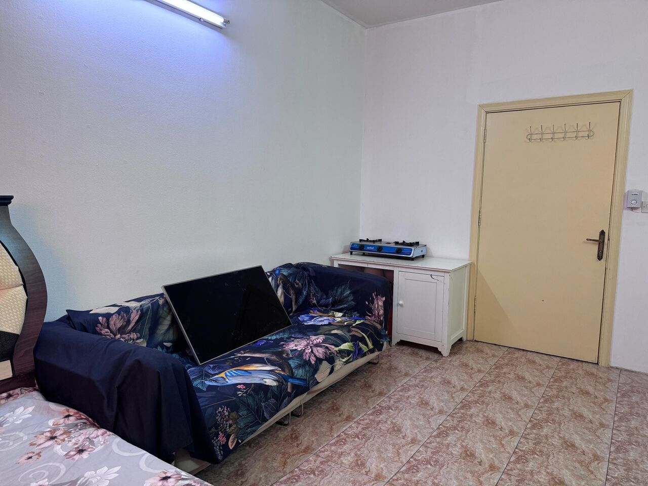 Riyadh, Apartments, Flats, Houses & Villas, SAR 1500/month,  1 BR,  Room For Rent