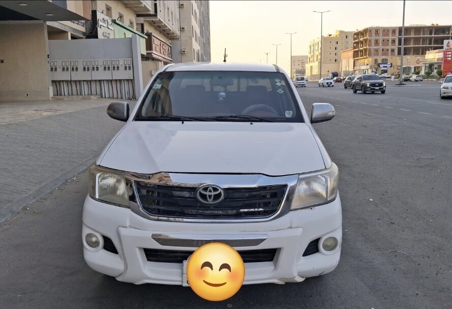 Al Hamadaniyyah, Manpower, TOYOTA HILUX PETROL 2015 For Rent