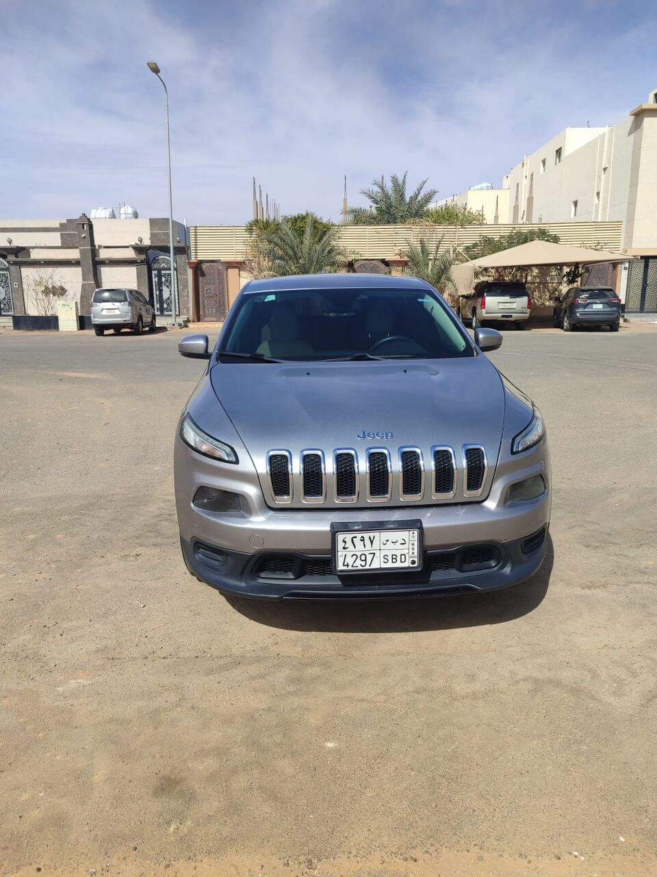 Riyadh, Vehicles, Cars & Trucks , SAR 33000,  Jeep Cherokee,  2016,  Automatic,  182000 KM,