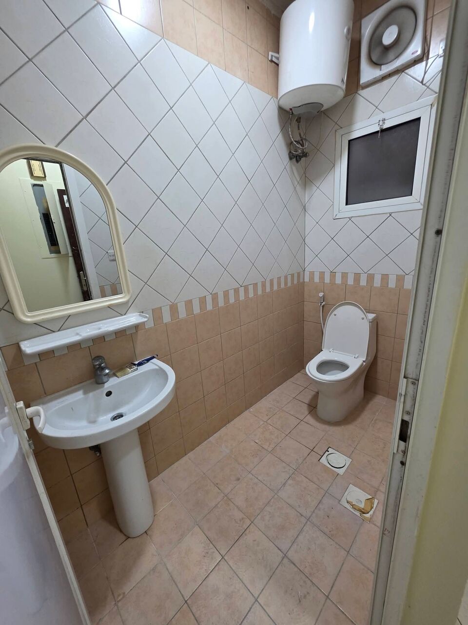 Thuqbah, Apartments, Flats, Houses & Villas, 2 BR,  2 BR Family Apartment For Rent In Al Khobar &ndash; 16,500 SAR/Year