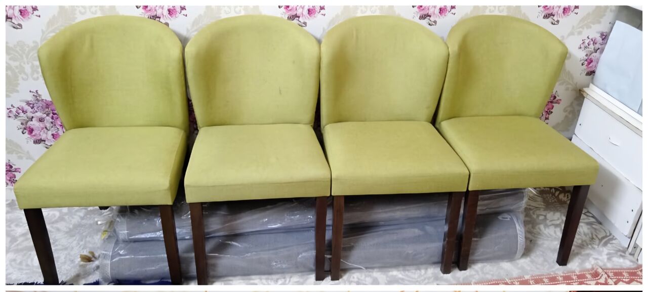 Jeddah, Furniture, SAR 500,  Home Box Dining Table With 4 Chairs
