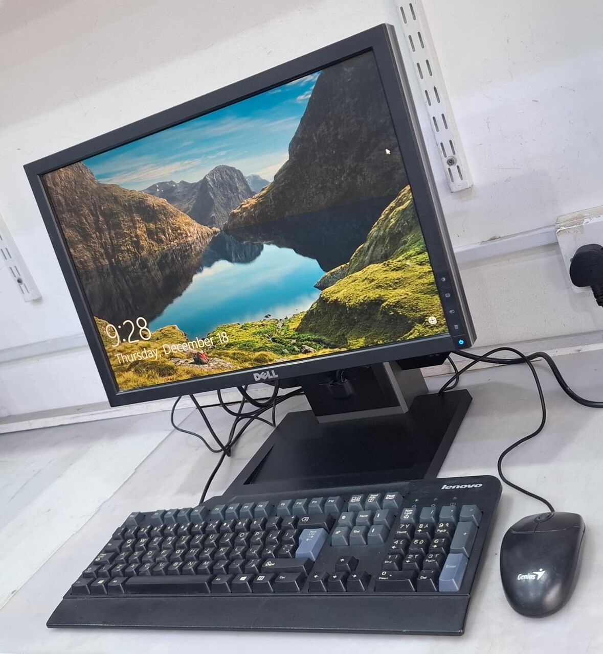 Riffa, Computers, BHD 55,  DELL Core I7 All In One WiFi Computer 20" HD Wide Monitor 8GB RAM + 256GB SSD Ready Win 11