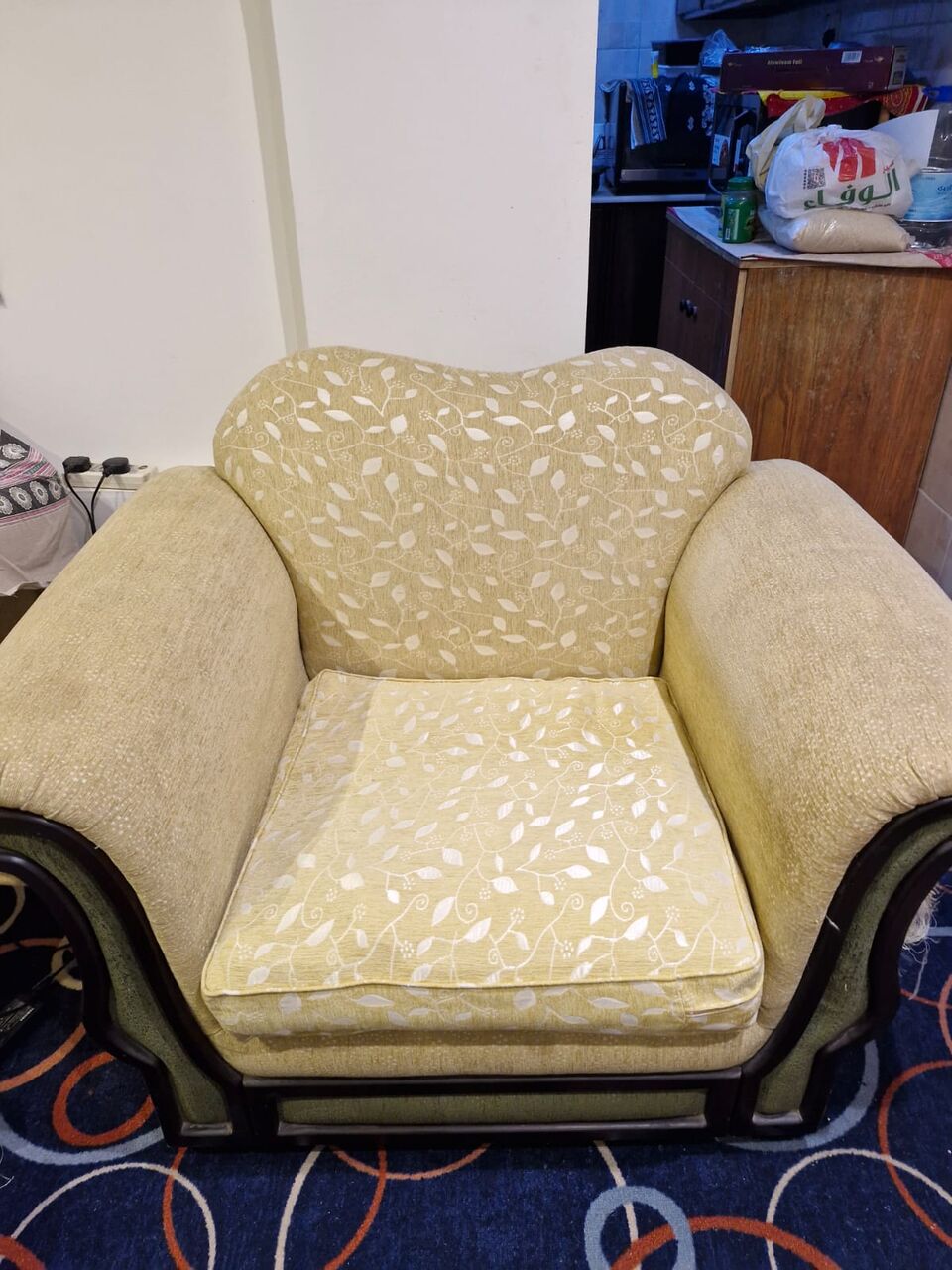 Dammam, Free Items, 7 Seater Sofa Set + Center Table For Free, Going On Exit