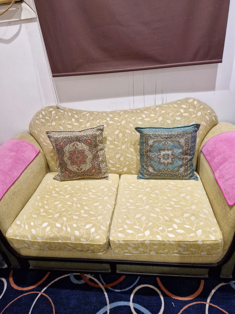 Dammam, Free Items, 7 Seater Sofa Set + Center Table For Free, Going On Exit