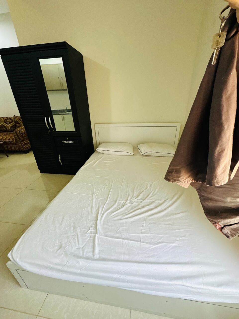 Manama, Apartments, Flats, Houses & Villas, BHD 150/year,  1 BR,  Apartment For Rent In Seef Fully Furnished With Electricity