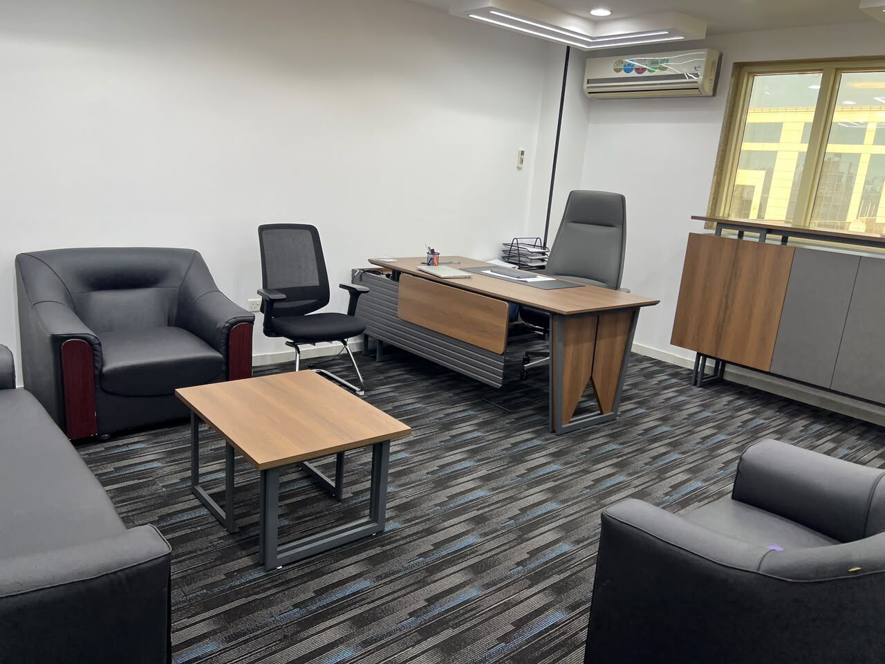 Jeddah, Offices, 100 Sq. Meter,  Fully Furnished Office For Rent &ndash; Ready To Move In