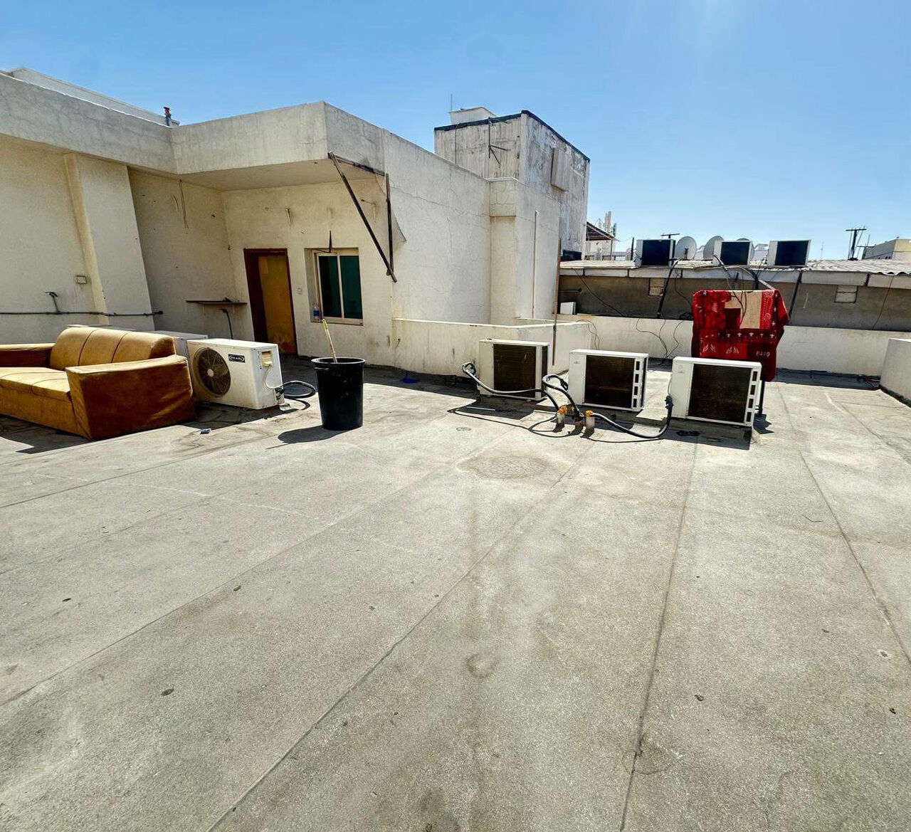 Gudaibiya, Apartments, Flats, Houses & Villas, BHD 220/month,  2 BR,  Gudaibiya:- Rooftop 1BHK Flat On Rent With ACs.Close To Rock Bakery.  Bd 220/- With EWA