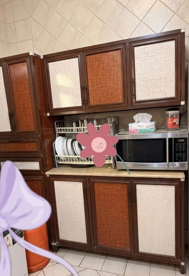 Al Malaz, Furniture, SAR 900,  Kitchen Cabinet Set For Sale