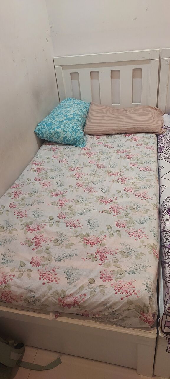 Al Malaz, Furniture, SAR 120,  Single Beds With Spring Mattresses NEGOTIABLE!