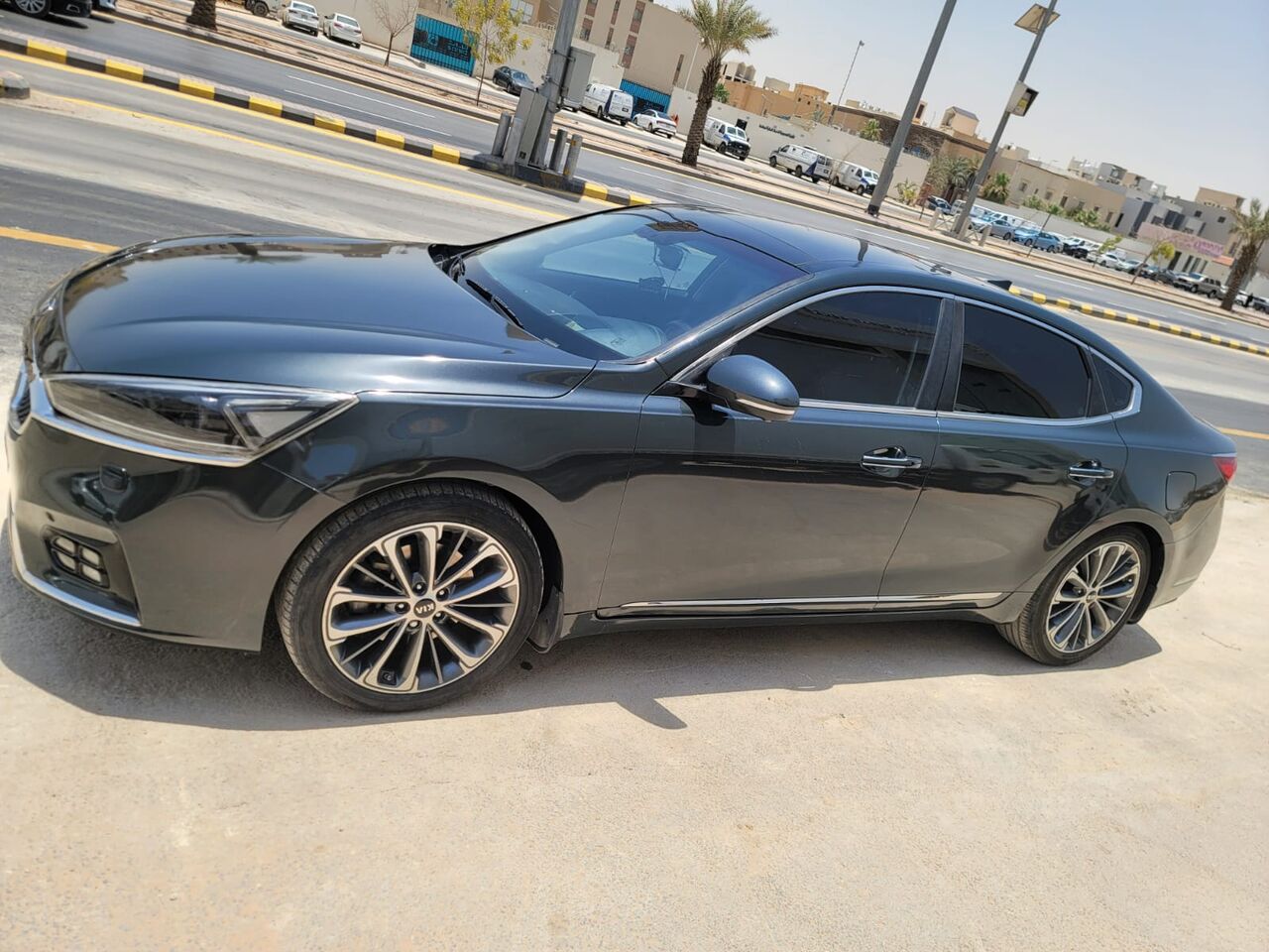 Riyadh, Vehicles, Cars & Trucks , SAR 39000,  Kia Cadenza,  2017,  Automatic,  171000 KM,  Full Option Panorama Non Accident Car