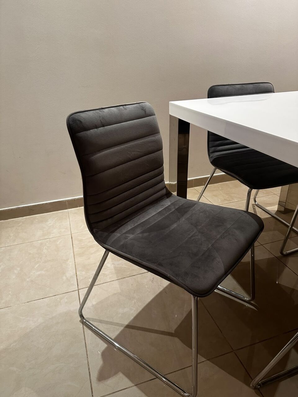 Riyadh, Furniture, SAR 1200,  Dining Table With 6 Chairs For Sale &ndash; Excellent Condition