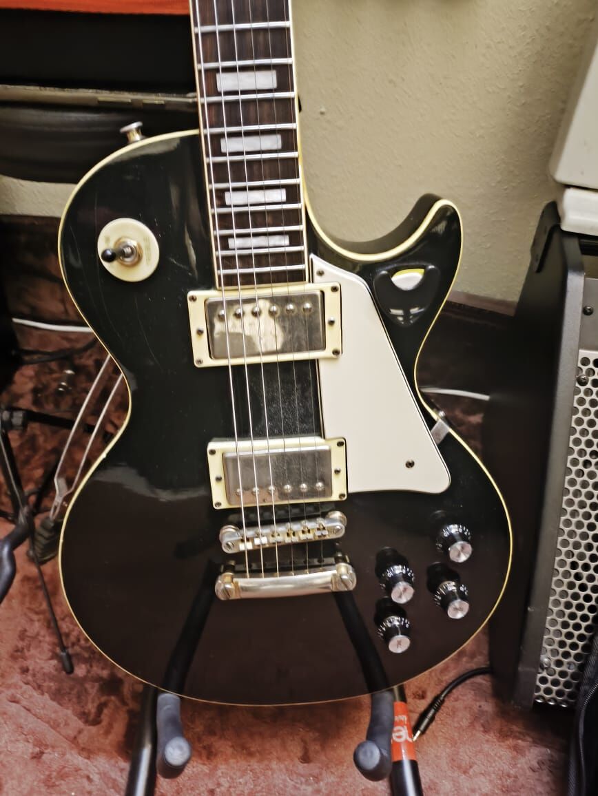 Ghirnatah, Musical Instruments, SAR 3800,  Greco Vintage Les Paul (1970