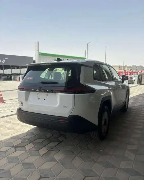 Al Jubail Al Balad, Logistics, Toyota RAV4 Hybrid 2026 For Monthly Yearly Rent GCC