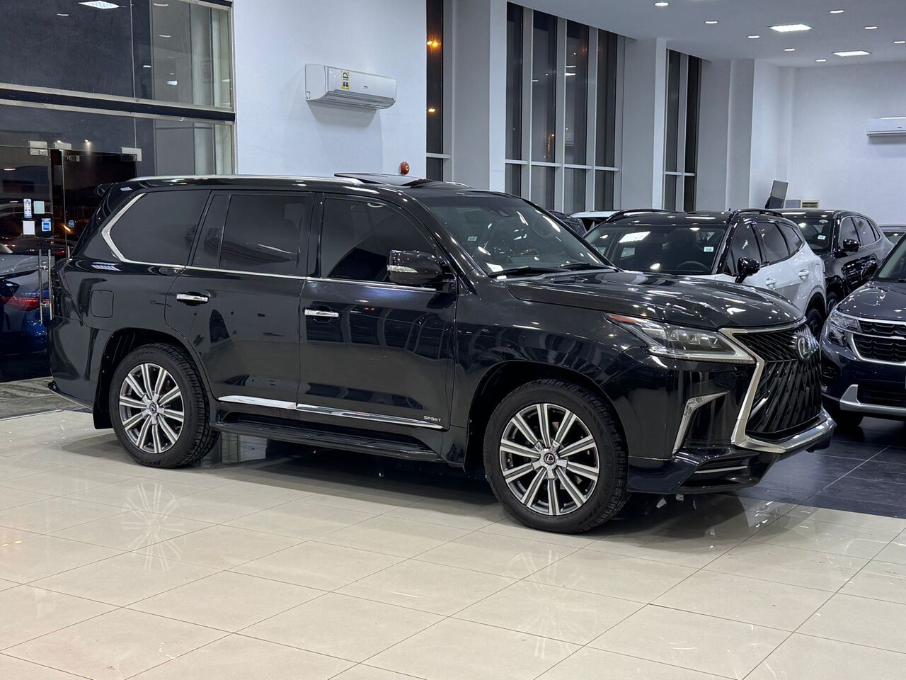 Manama, Vehicles, Cars & Trucks , BHD 17500,  Lexus LX-570 S,  2016,  Automatic,  173350 KM,    (Black)