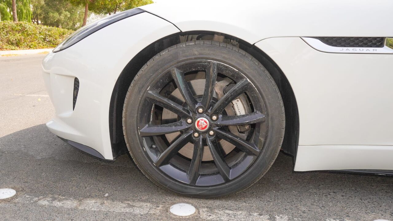 Dubai, Vehicles, Cars & Trucks , AED 65000,  Jaguar F1  , Km ,65000 Aed ,GCC Specs,  2015,  Automatic,  210000 KM,  AED 69000 Jaguar F1 , , GCC Specs