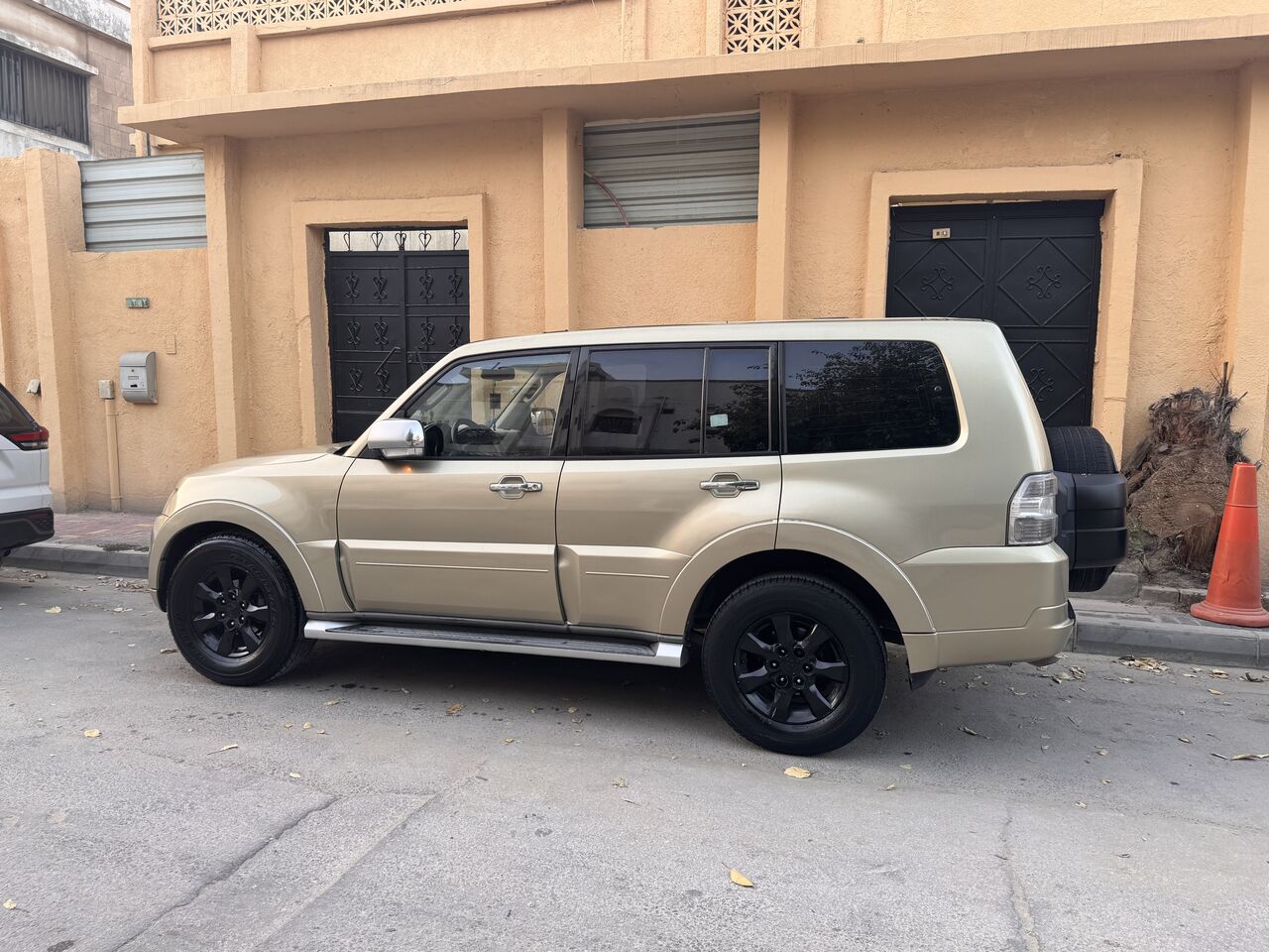Jubail, Vehicles, Cars & Trucks , SAR 26000,  2010 Mitsubishi Pajero V6 &ndash; Full Option,  2010,  Automatic,  418000 KM,