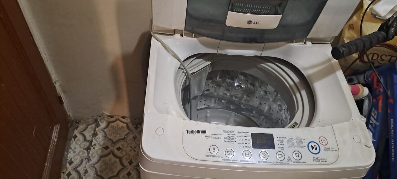 Riyadh, Household Items, SAR 400,  LG Washing Machine Automatic 5.5 KG