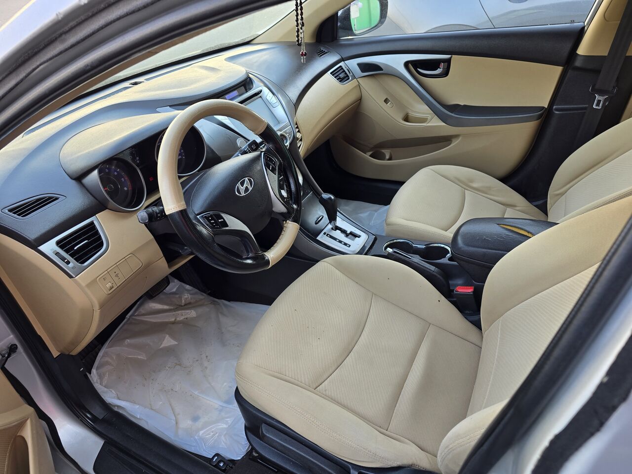 Hara, Vehicles, Cars & Trucks , SAR 18500,  Hyundai Elantra SE 2.0,  2012,  Automatic,  219000 KM,  Elantra  Odometer.  219000