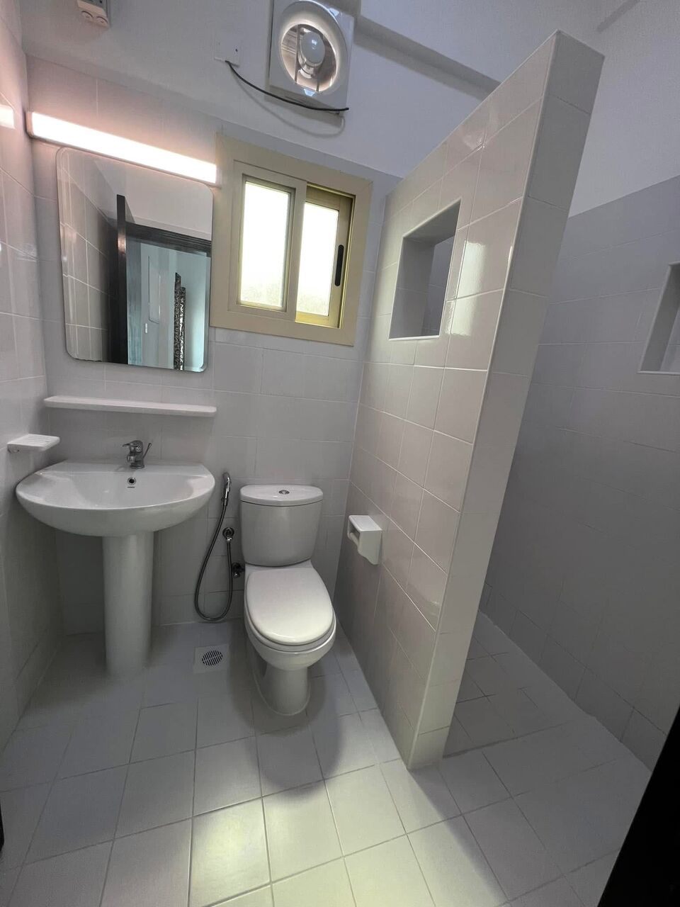 Adliya, Housing Exchanges, BHD 300/month,  2 BR,  120 Sq. Meter,  Unlimited EWA Big 2 Bed Room 2 Bathroom Apartment In New Energy Efficient Building