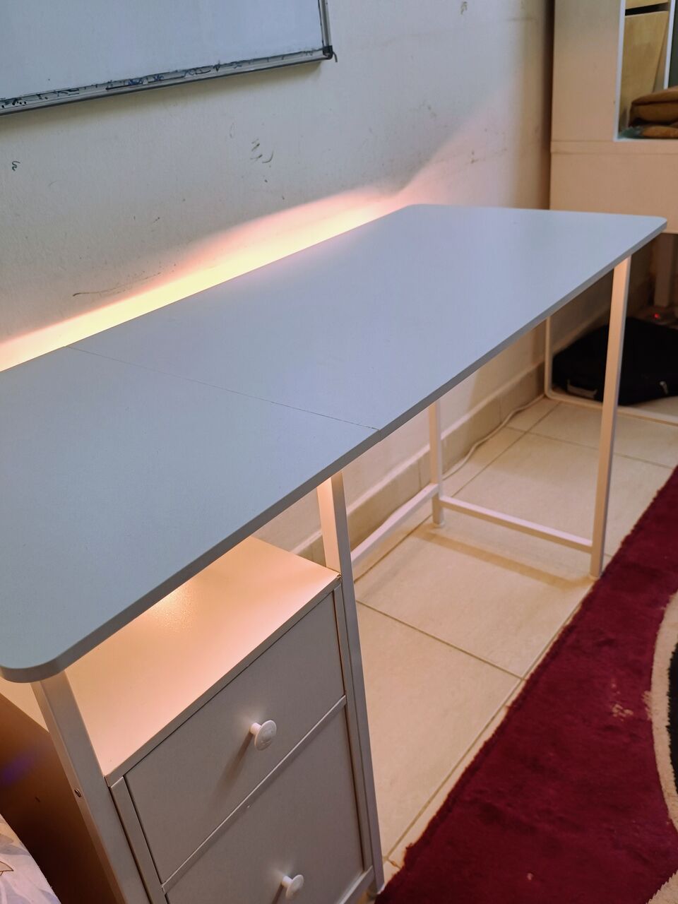 Riyadh, Furniture, SAR 280,  Modern White Study Desk With LED Ambient Lights - Few Months Used