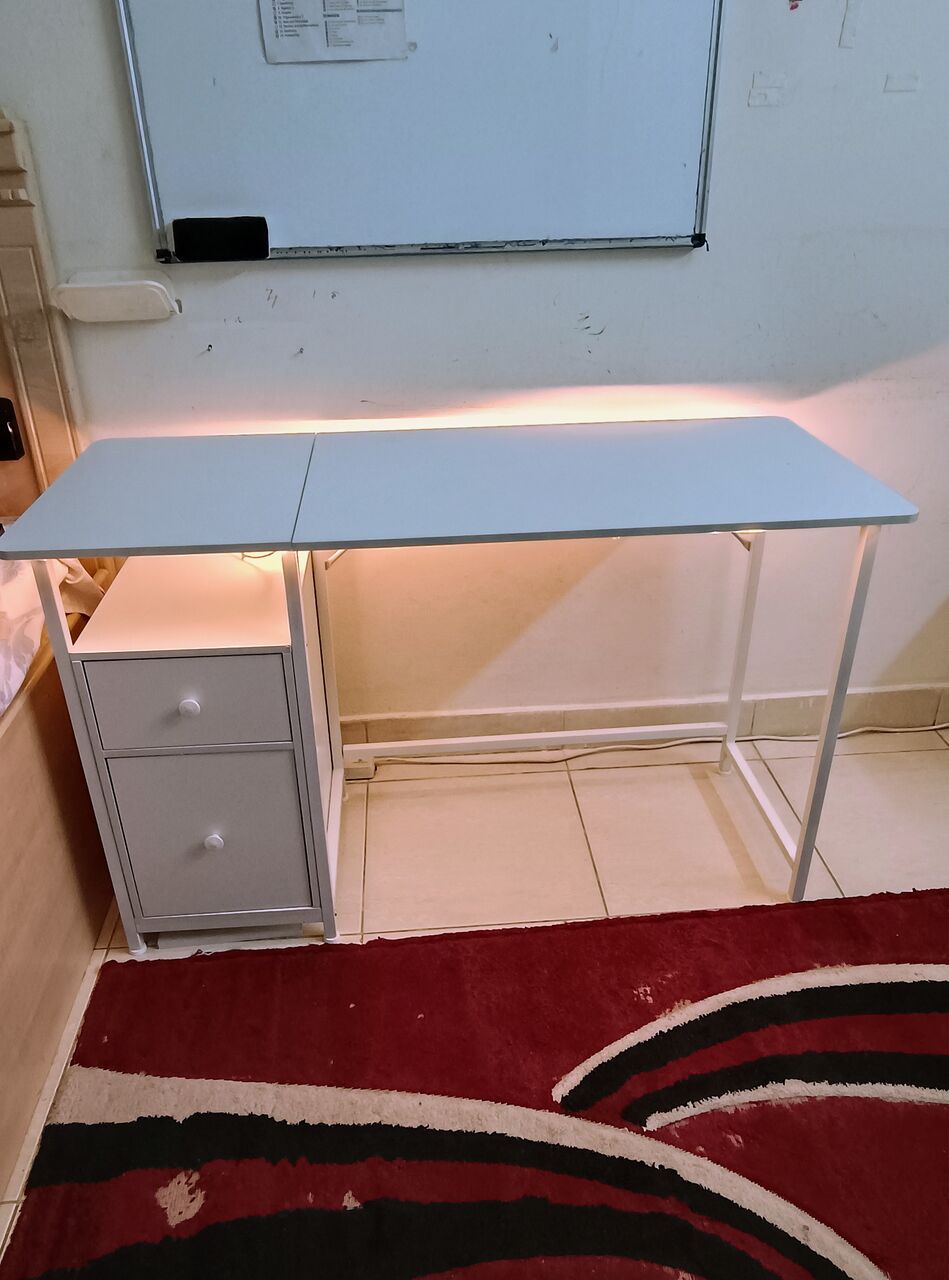 Riyadh, Furniture, SAR 280,  Modern White Study Desk With LED Ambient Lights - Few Months Used